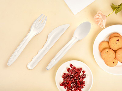New disposable tableware: Pulp molded cutleries
